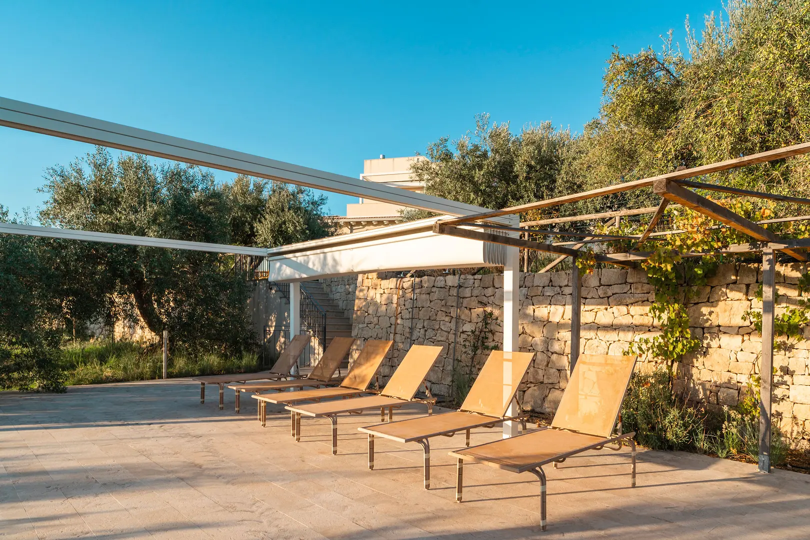 Rilassante solarium di Villa Gioielli.